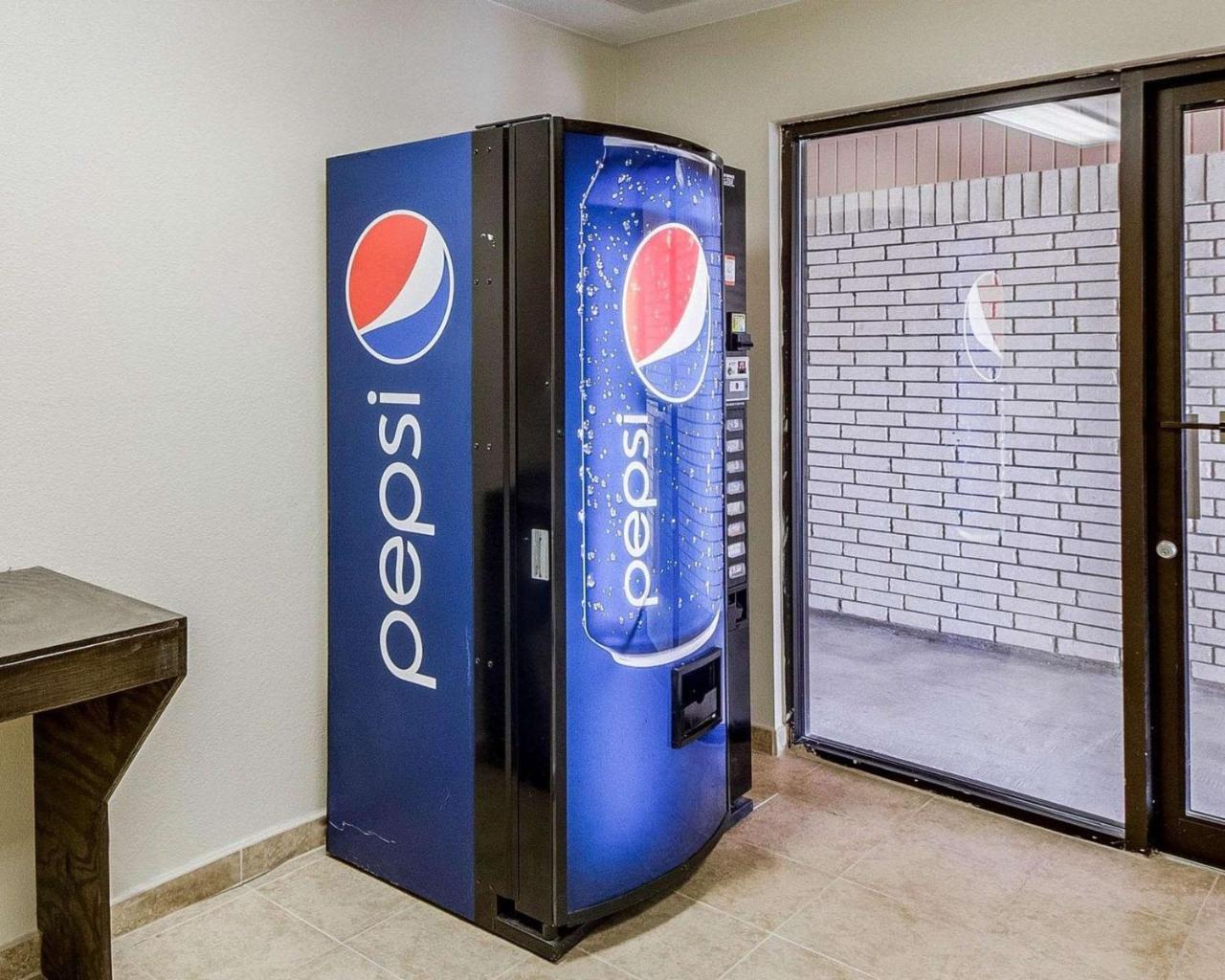 Econo Lodge Falfurrias Hwy 281 Екстериор снимка